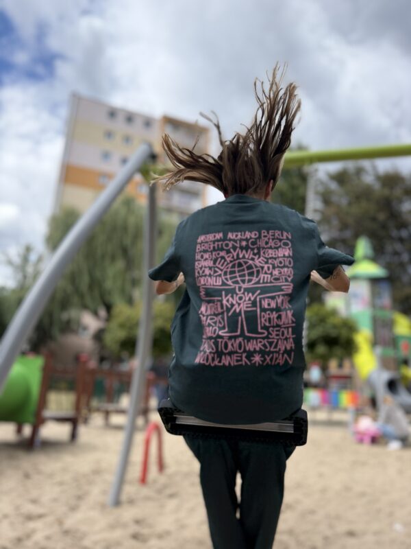 u know me everywhere t-shirt ludzik green park